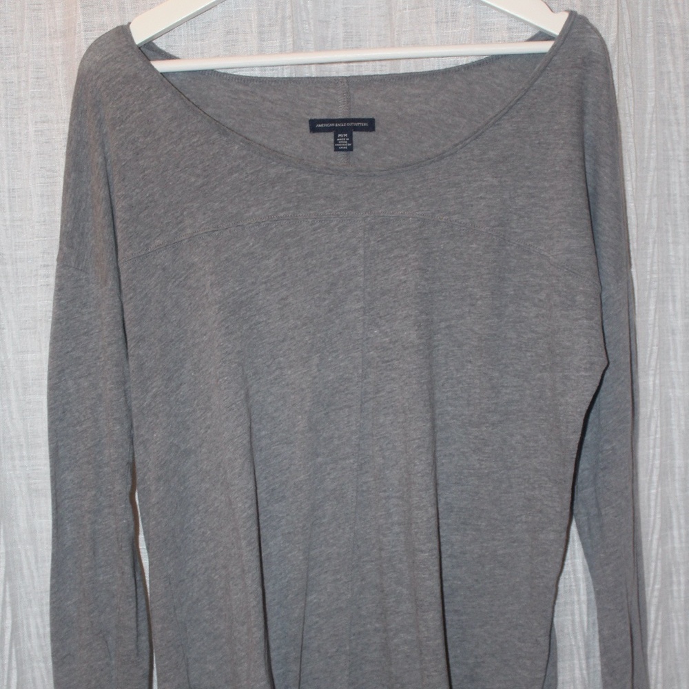 American Eagle Grey Long Sleeve Top